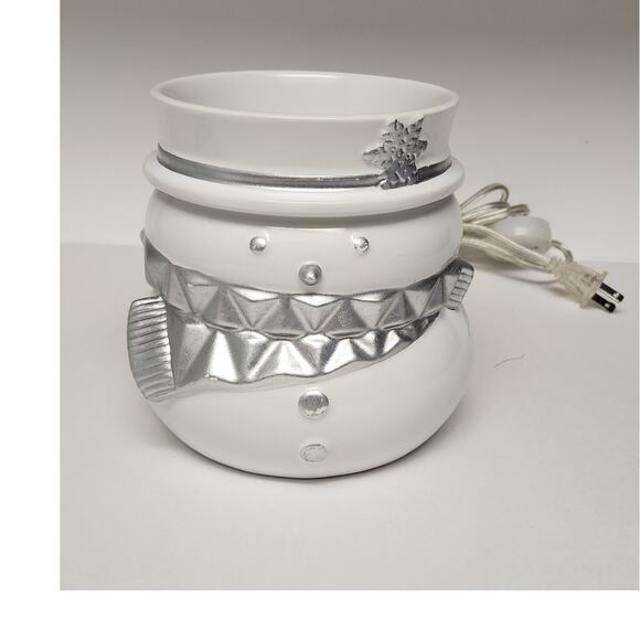 Yankee Retired Scenterpiece Snowman CandleMelt Cup Warmer Color White/Silver - Picture 1 of 7